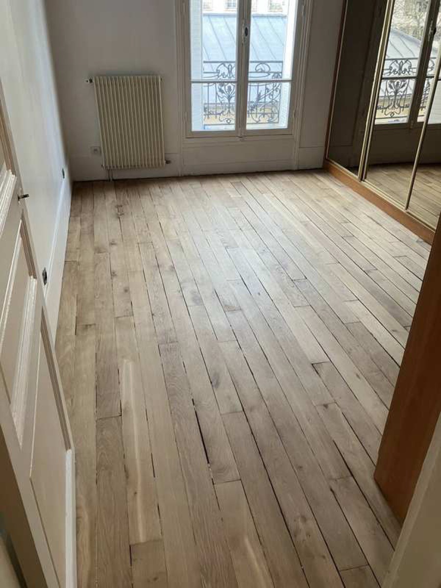 Dřevěná podlaha po renovaci